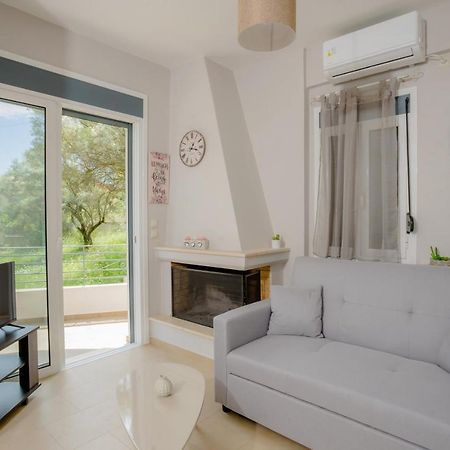 Irida'S Guesthouse 니키아나 외부 사진